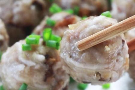 羊肉和芋头丸子的做法