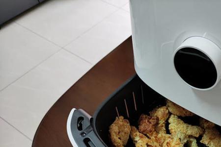 空气炸锅烤东西用刷油吗
