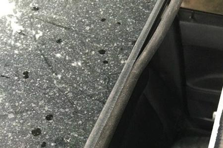帕萨特新领驭玻璃胶条更换方法