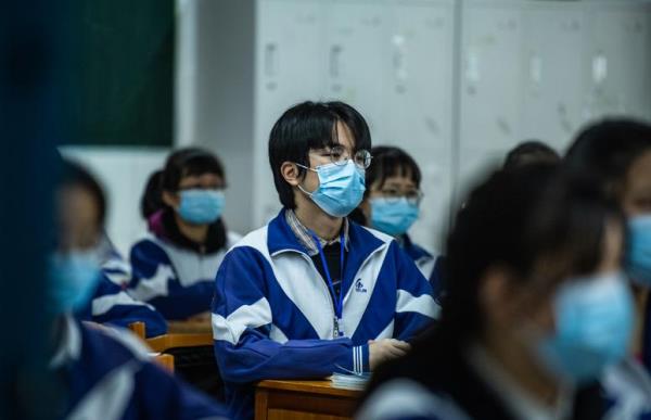 2016届高中开学是几月