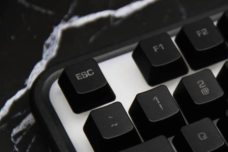 只狼按键键盘怎么调