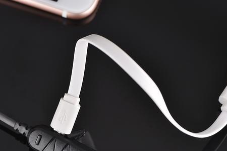oppor11如何连接苹果蓝牙耳机