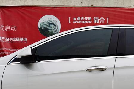 君威玻璃是双层还是单层