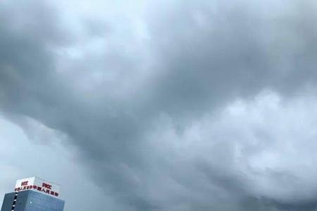 为什么雷阵雨一天都不下雨
