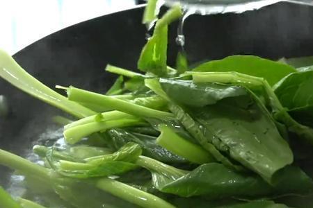 炒油菜用焯水吗