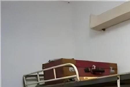 初一和大一相差几岁