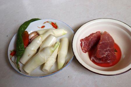炒茭白要不要焯水