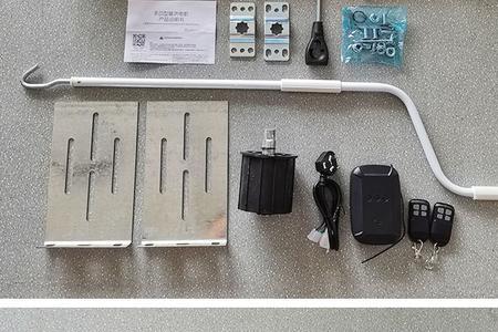 车库卷帘门电机转但是卷不上去