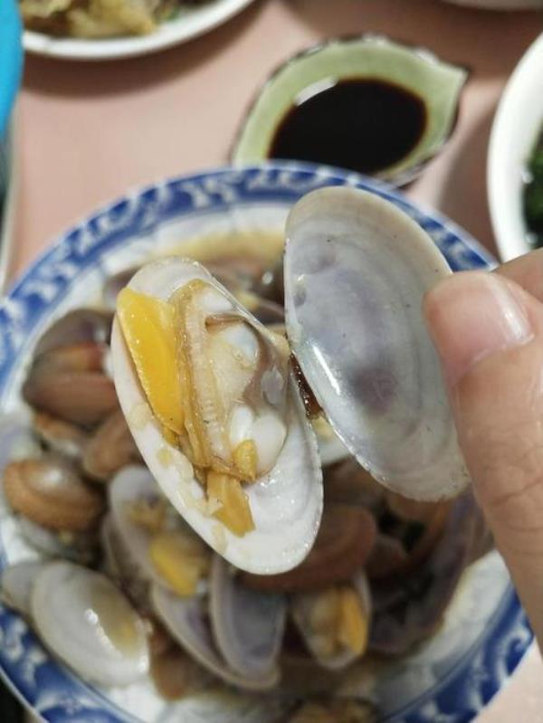花甲头伸出来是死的还是活的
