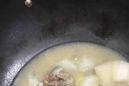白萝卜炖羊肉片做法