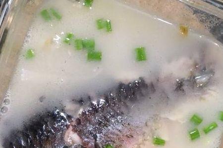 炖鱼汤用凉水会是啥情况