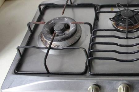 充气后燃气灶头打不着火怎么办