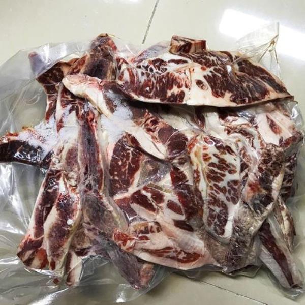 牛仔骨的正确处理方法