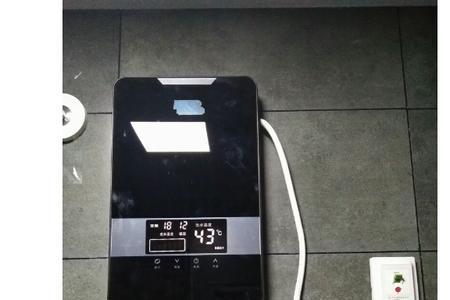 迅达恒温热水器怎么调高水温
