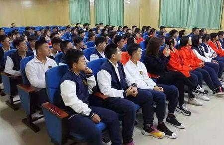 章丘双语初中学费