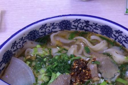 西北拉面辣吗
