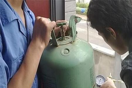 空气能为什么要加氟