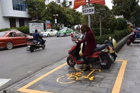 非机动车道停车最长停多长时间