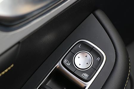 2019款cx5两驱智尊机械钥匙怎么开车门