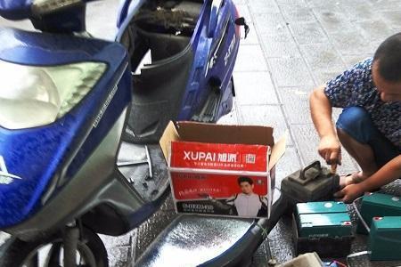 电动车加电时不匀速怎么回事