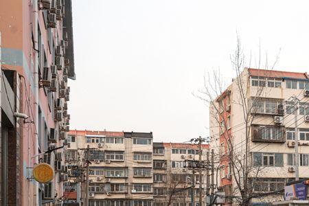 小区封控为什么物业人员能进出