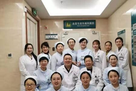 医院衣服有关的词语