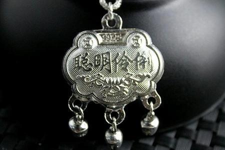 戴锁的寓意