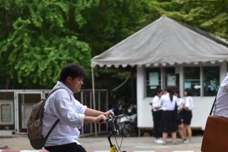 大学校区有卖自行车的吗