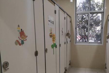 学校厕所结构类型