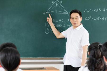 42岁了还能入编当老师吗