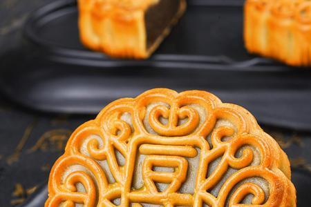 为什么月饼是金色的