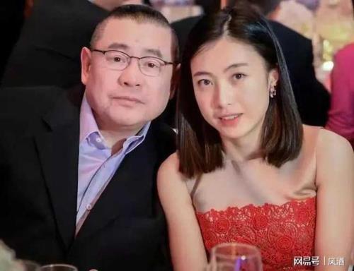 吕丽君长得漂亮吗