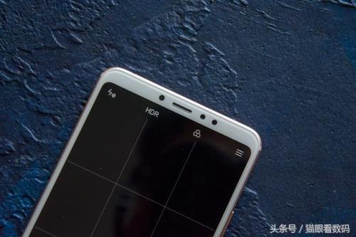 为什么小米手机拍照脸是歪的