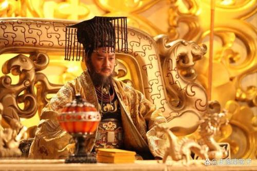 东楚龙野虎是个什么人物
