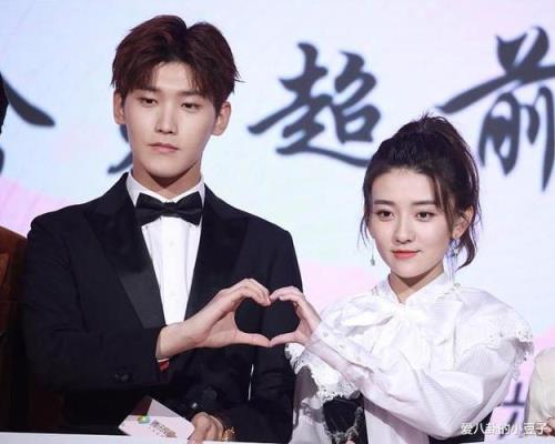 蒲巴甲梁洁在一起多久了