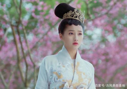 凤囚凰关晓彤掉水里第几集