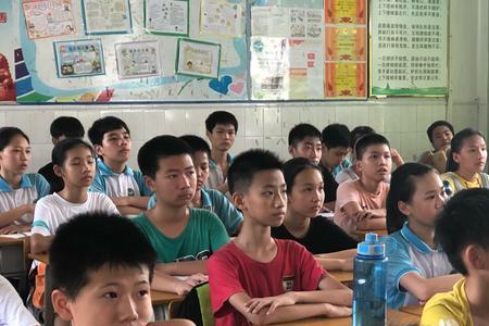 发同学照片发给同学犯法吗