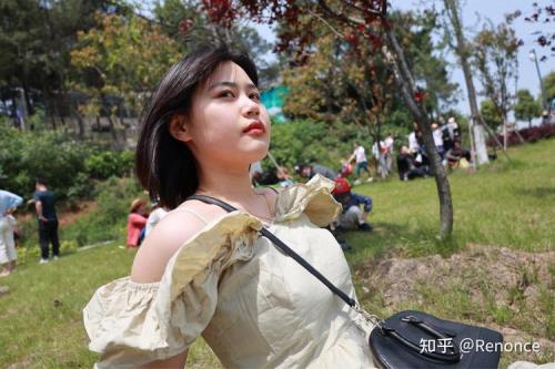 不想拍照室友非要拍怎么办