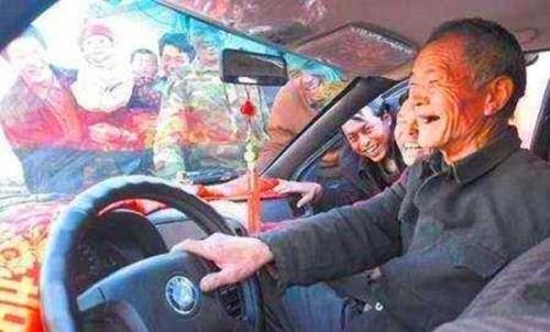 舅舅与岳父上席归谁坐