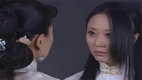 后妈和姑妈哪个亲