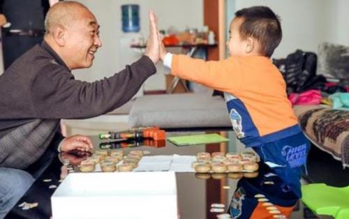 孙子和爷爷外孙和姥爷哪个近