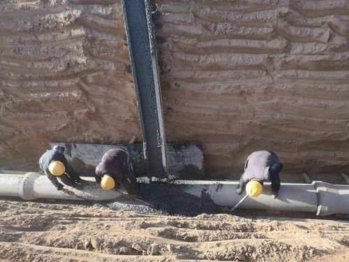 怎样给外露水管加保护层