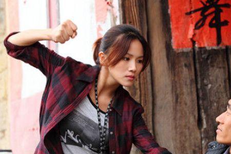 关思婷在野鸭子2演的谁