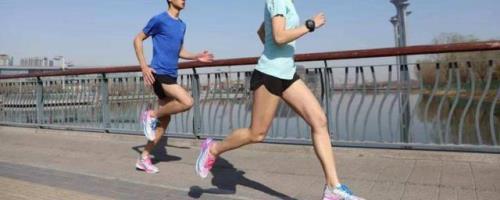 跑800米中途可以停下来吗