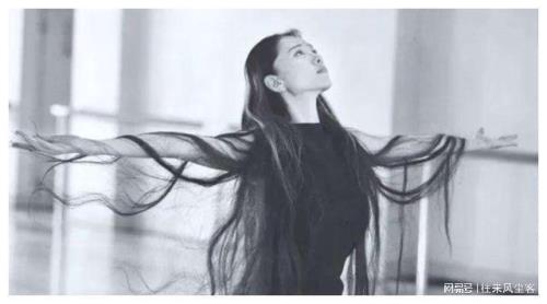 63岁杨丽萍身高体重