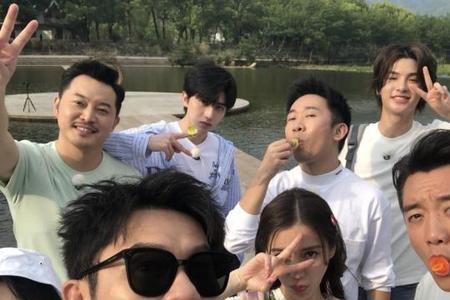 奔跑吧蔡徐坤跳栏杆哪一期