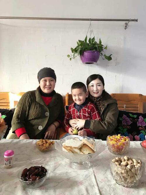 亲戚夫妻来家可以住同一间吗