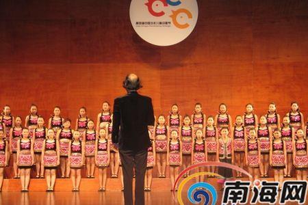 唱民歌的标准姿势
