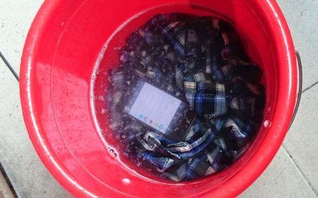 别人手机掉水里微信能联系上吗