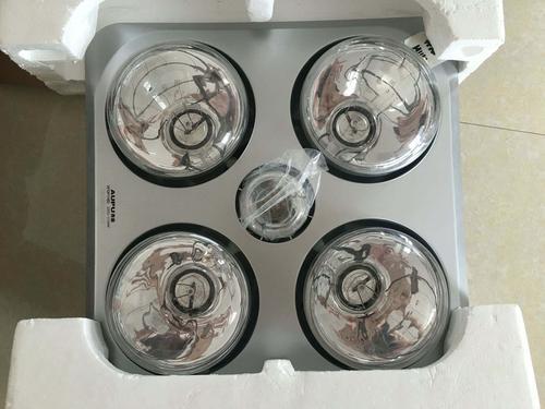 名恋浴霸是品牌吗